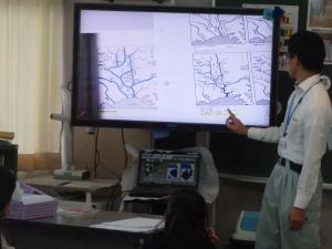 北上川の流路の変遷を示した流路図の写真