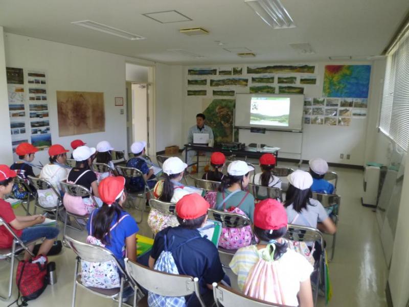 荒砥沢ダム見学　鶯沢小学校1