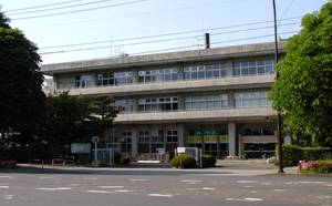 宮城県公文書館前景