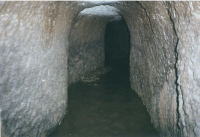 隧道の内部の写真
