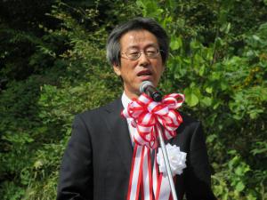 仙台河川国道事務所　宮田所長の挨拶の様子の写真です。