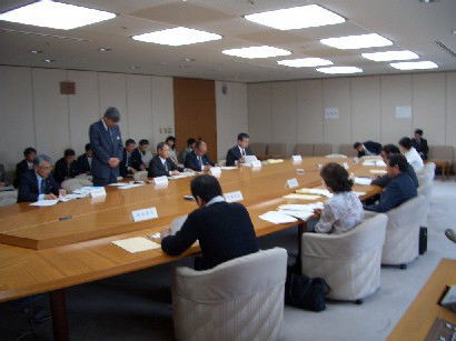 第2回大規模事業評価部会の審議の様子