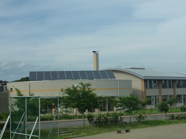 支援学校岩沼高等学園、太陽光発電設備の写真