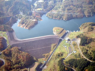七北田ダムの全景です