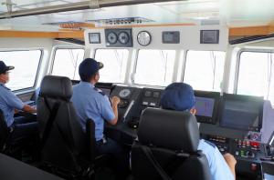 漁業取締船甲板