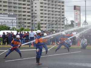 ポンプ車放水