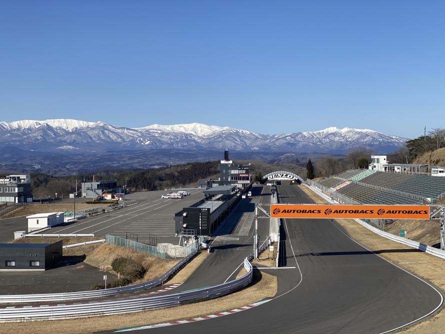 スポーツランド菅生1コーナースタンド