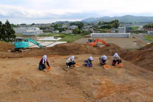 小屋館城跡発掘調査の様子