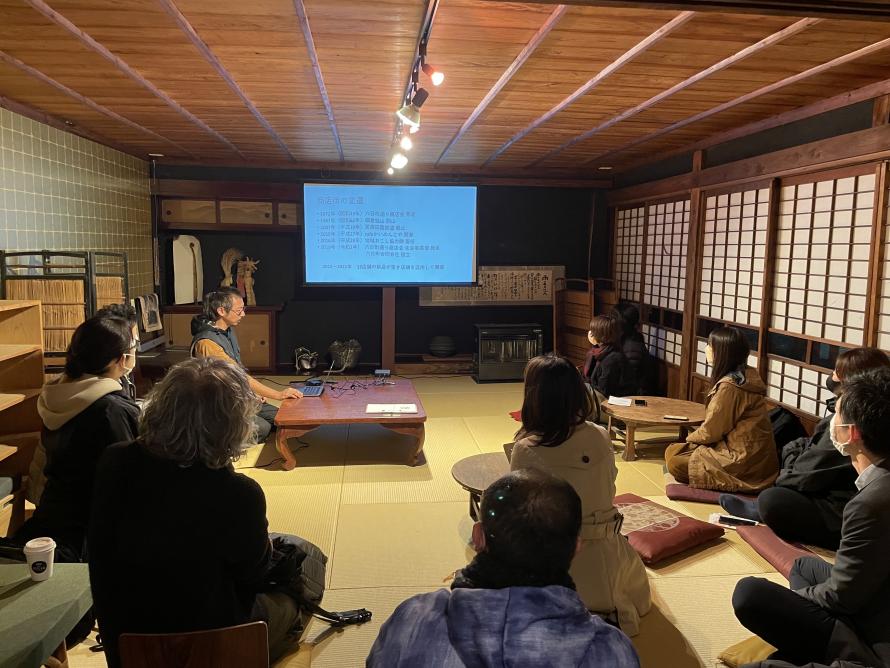 六日町通り商店街座学の様子