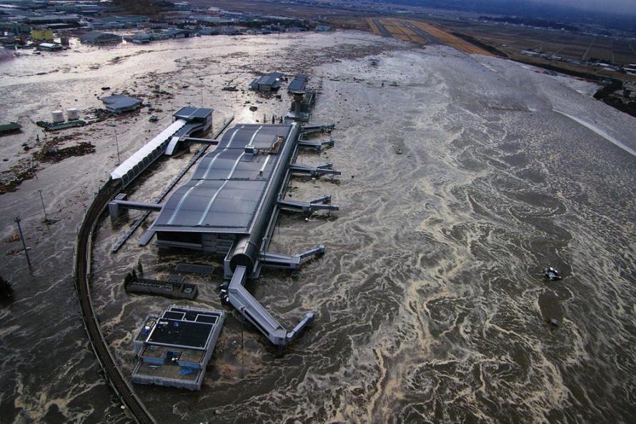 【名取市】遭遇海啸袭击的仙台机场