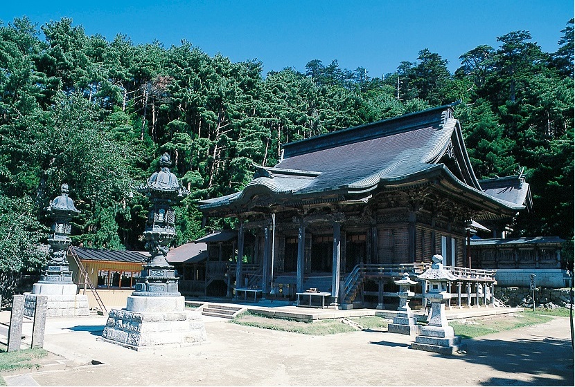 金華山黄金山神社