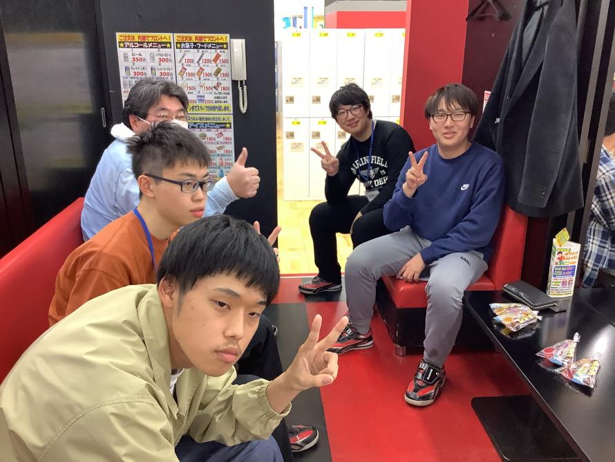 仲良くピース