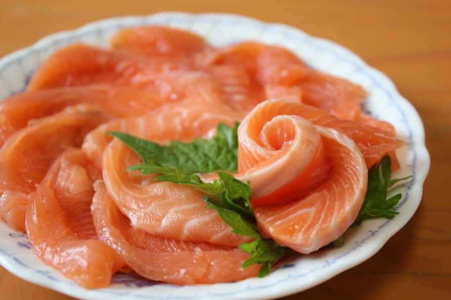 みやぎサーモンの刺身