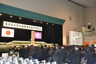 黙祷の様子（石巻市）