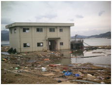 石巻市北上釜谷崎排水機場被災直後の写真