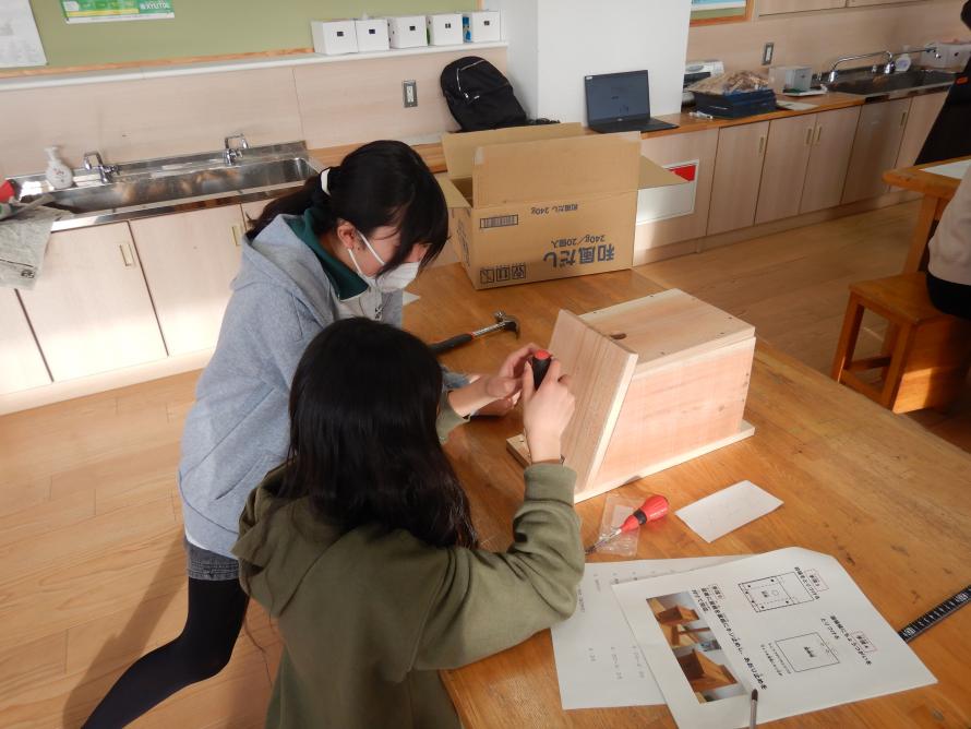巣箱づくりの様子その2